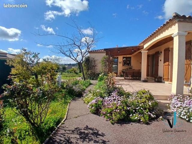 La Palme villa 4 faces plain pied sur 996 m² de jardin avec garage