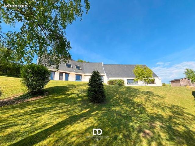 LA PARENTHÈSE– Maison d’architecte avec jardin et piscine intérieure proche Soissons
