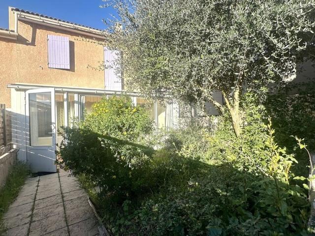 LA PENNE SUR HUVEAUNE, MAISON DE TYPE 4 SUR UN TERRAIN