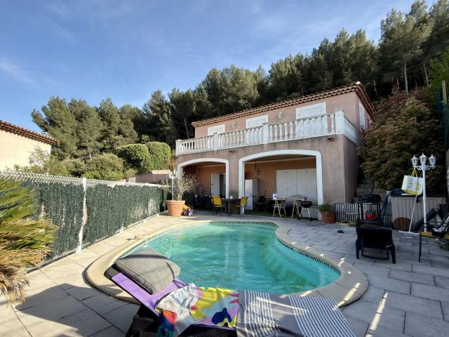 La Penne Sur Huveaune, Maison En Double Habitation De 155M² 154m² La Penne sur Huveaune