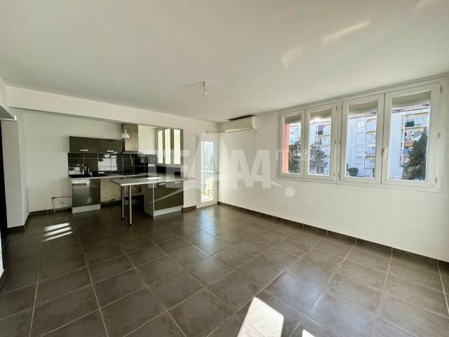LA PEYRADE APPARTEMENT TYPE 4 VENDU LOUE
