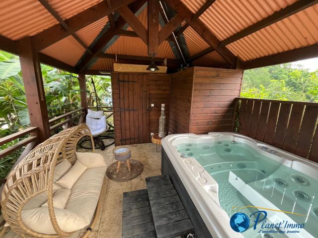 La Possession/ Villa Gîte Creole Piscine Jacuzzi 195m² La Possession