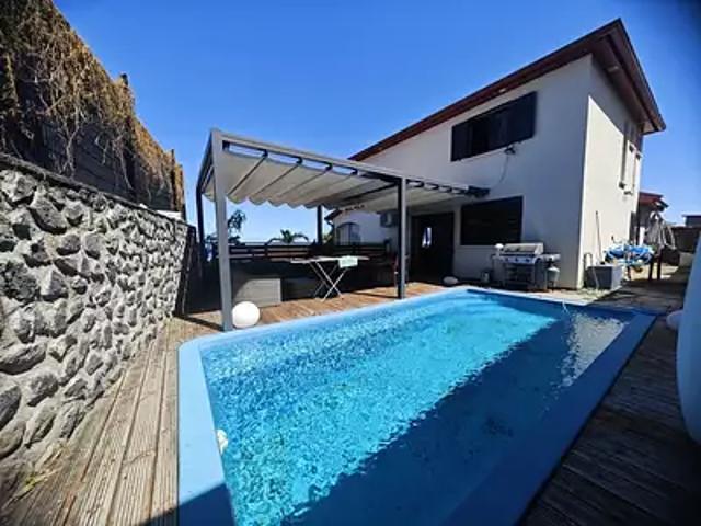 La Possession 97419 Achat / Vente maison 5 pièces t5 au dernier étage piscine