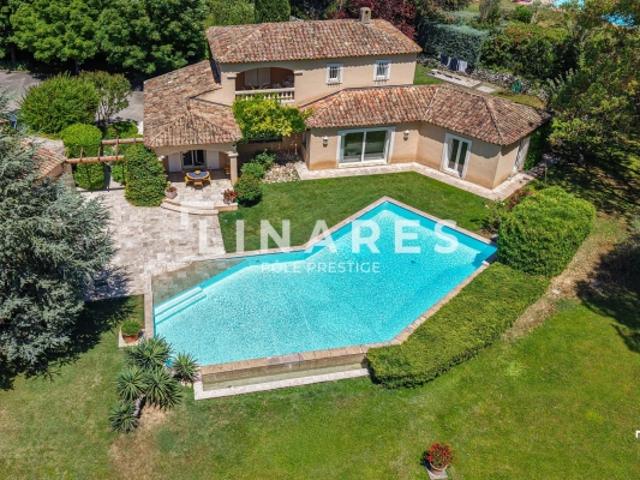 LA PROVENÇALE – Maison provençale de 200m2 Piscine Terrain de 4000m2 Potentiel constructible Aix en Provence