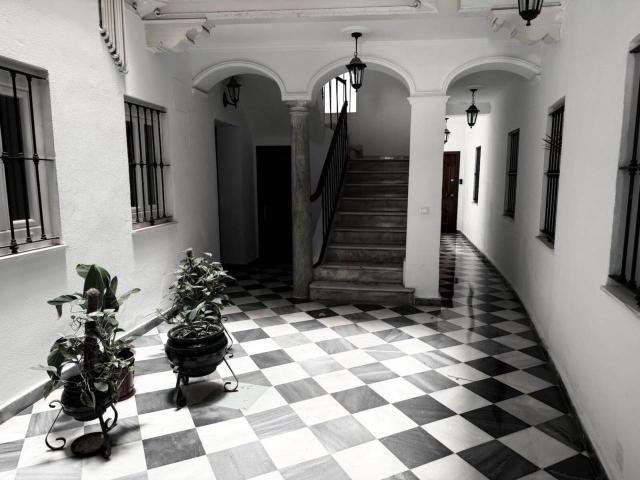 La propiedad estudiará propuestas serias de compra. Si este apartamento encaja con lo que busca, le invitamos a conocerl