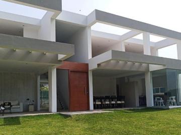 LA QUEBRADA: HERMOSA CASA EN CONSTRUCCIÓN EN EL MEJOR CONDOMINIO DEL PERU