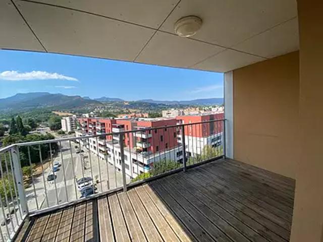La Ravoire 73490 Location appartement 3 pièces t3 au dernier étage terrasse