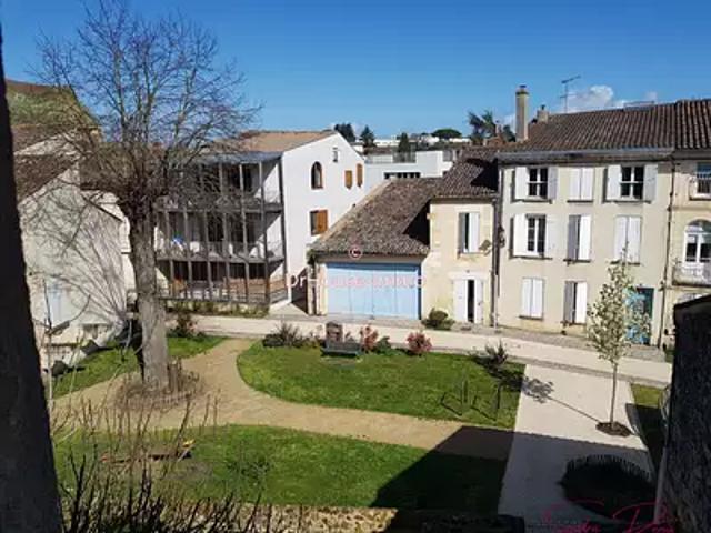 La Réole 33190 Achat / Vente parking