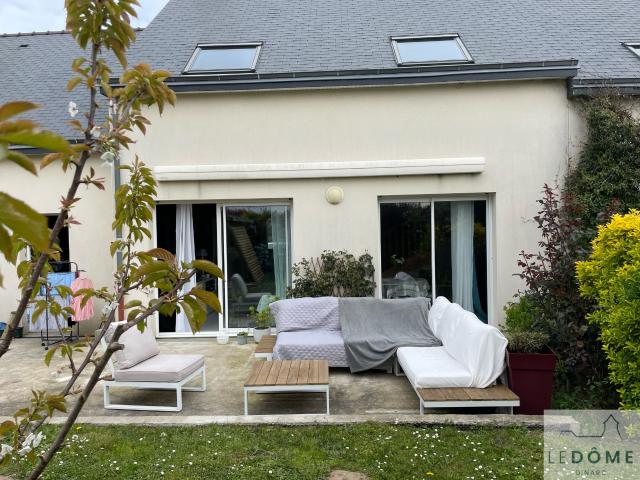LA RICHARDAIS Maison familiale avec terrasse et jardin
