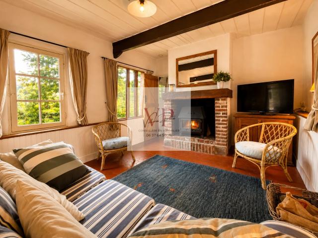 La Rivière Saint Sauveur Propriété normande 2 habitation. 120m² La Rivière Saint Sauveur