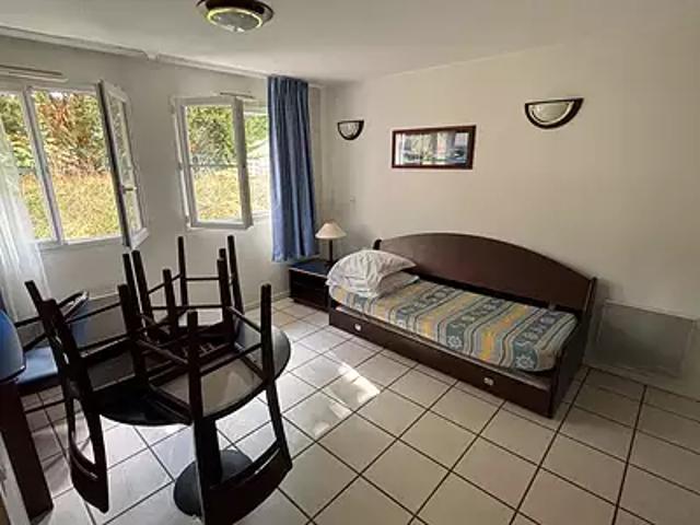 La Roche Posay 86270 Achat / Vente appartement 2 pièces t2 au dernier étage piscine
