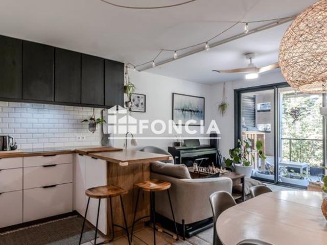 LA ROCHE SUR FORON: T3 avec terrasse + garage + parking