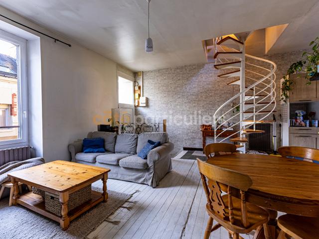 SOUS COMPROMIS LA ROCHE SUR YON CENTRE VILLE SACRE COEUR MAISON 3 PIECES 60 M2 JARDIN CAVE
