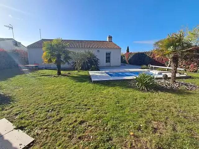 La Roche sur Yon 85000 Achat / Vente maison 4 pièces t4 piscine jardin