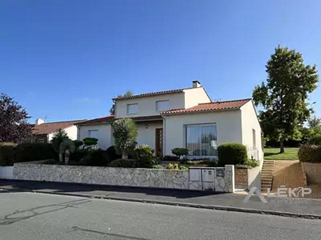 La Roche sur Yon 85000 Achat / Vente maison 8 pièces t8 terrasse