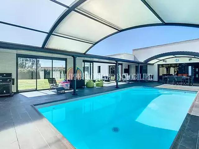 La Roche sur Yon 85000 Achat / Vente maison 10 pièces t10 piscine