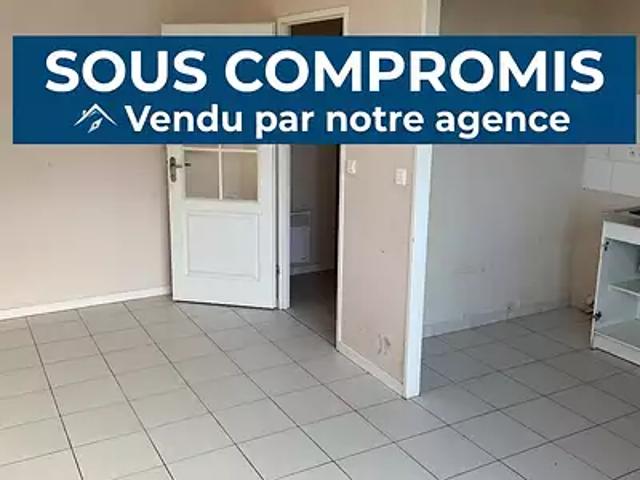 La Roche sur Yon 85000 Achat / Vente appartement 2 pièces t2 au dernier étage