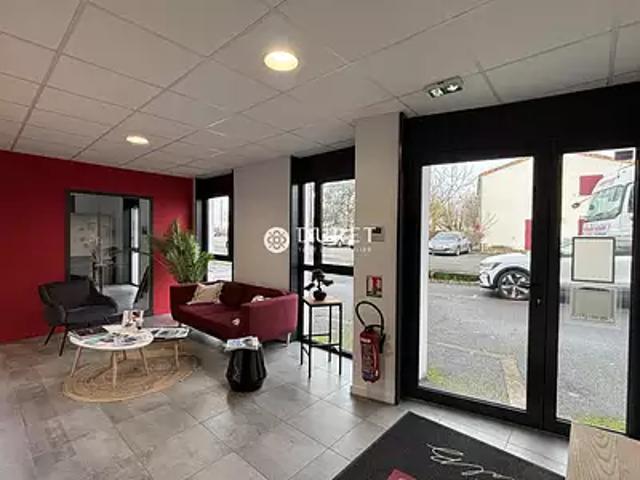 La Roche sur Yon 85000 Achat / Vente divers au dernier étage parking