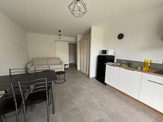 La Roche sur Yon 85000 Location appartement 1 pièce t1 parking