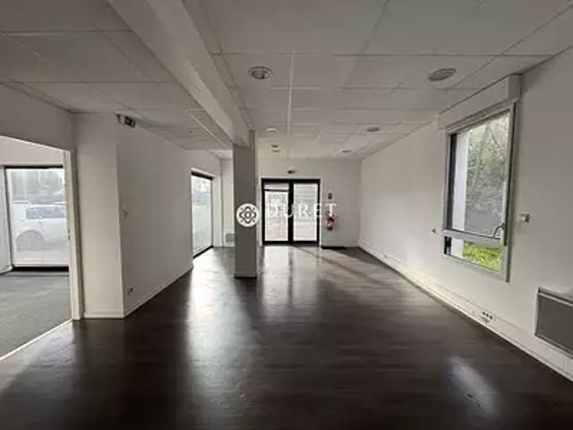 La Roche sur Yon 85000 Location divers parking