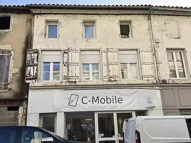 La Rochefoucauld en Angoumois 16110 Achat / Vente immeuble