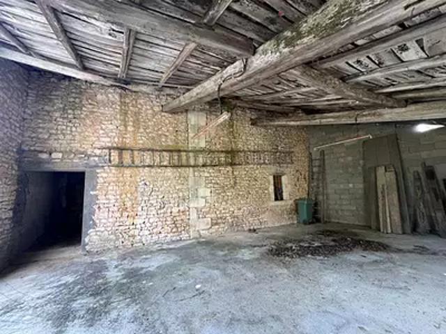La Rochefoucauld en Angoumois 16110 Achat / Vente maison 4 pièces t4