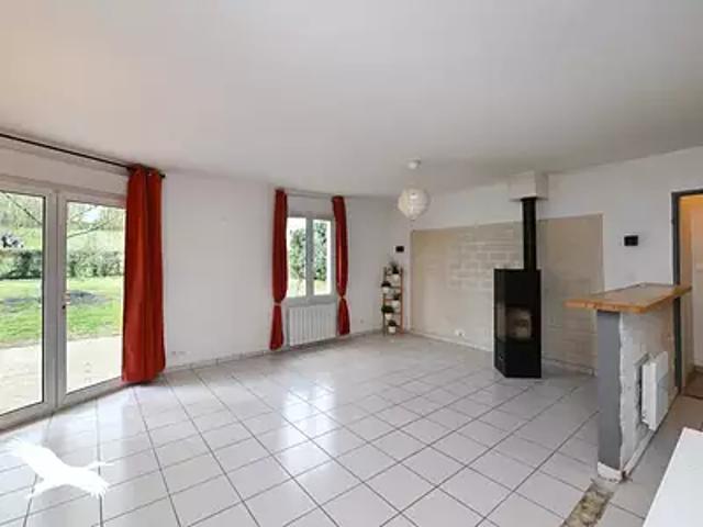 La Rochefoucauld en Angoumois 16110 Achat / Vente maison 4 pièces t4