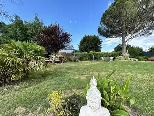 La Rochefoucauld en Angoumois 16110 Achat / Vente maison 6 pièces t6 terrasse