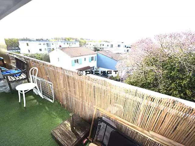 La Rochelle 17000 Achat / Vente appartement 1 pièce t1 piscine cave