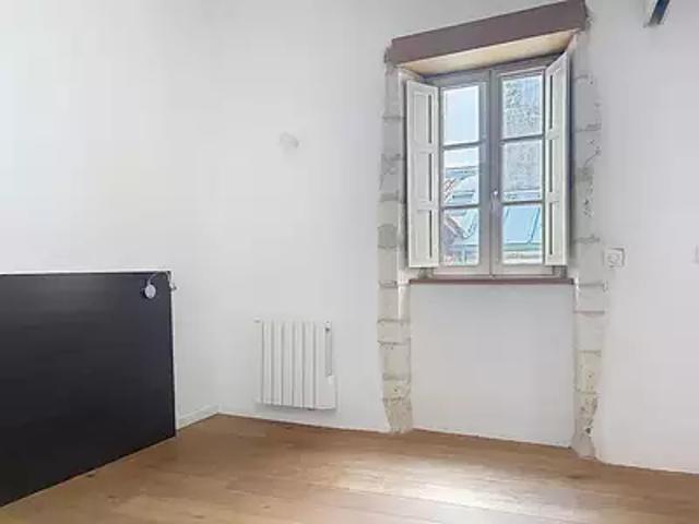 La Rochelle 17000 Achat / Vente appartement 2 pièces t2 au dernier étage cave