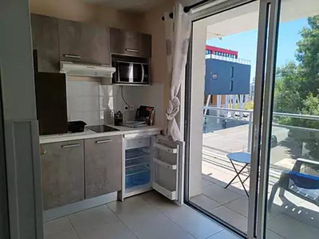 La Rochelle 17000 Location appartement 1 pièce t1 terrasse parking