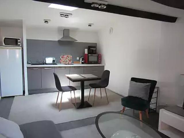 La Rochelle 17000 Location appartement 2 pièces t2 au dernier étage