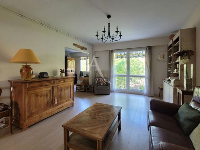 LA ROCHELLE Quartier La Genette | Appartement T4 avec balcon, ascenseur, stationnement et grenier