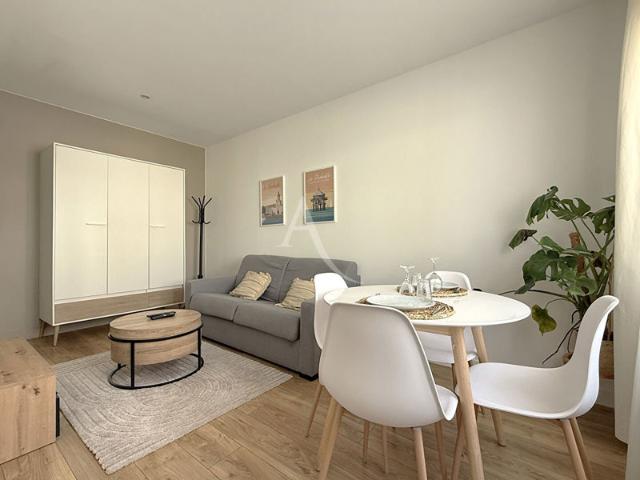 LA ROCHELLE STUDIO St Eloi Porte Royale