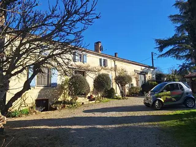 La Rochette 16110 Achat / Vente maison 7 pièces t7