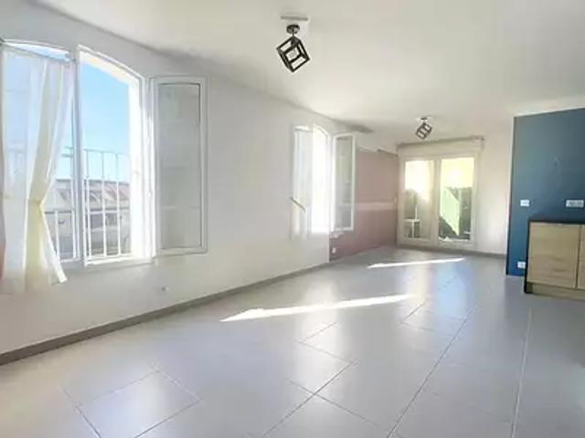 La Roque d'Anthéron 13640 Achat / Vente appartement 3 pièces t3