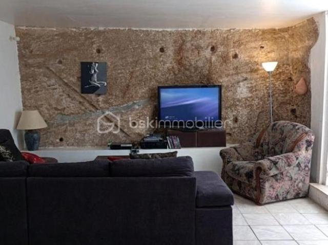 La Roque sur Pernes Vente Immeuble 84