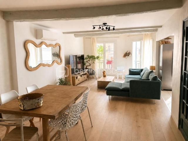 LA ROQUEBRUSSANNE 83136, MAISON DE VILLAGE DE 167 M2 5 CHAMBRES, STUDIO INDÉPENDANT DE 27 M2, GARAGE, TROPÉZIENNE
