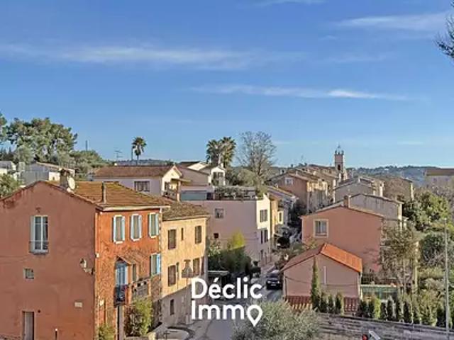 La Roquette sur Siagne 06550 Achat / Vente appartement 2 pièces t2 au dernier étage terrasse
