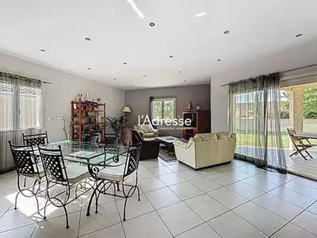 La Salvetat Saint Gilles 31880 Achat / Vente maison 4 pièces t4 au dernier étage terrasse