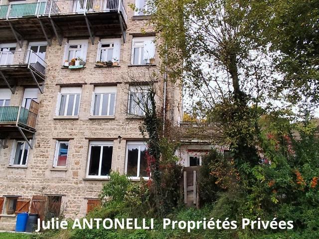 La SEAUVE SUR SEMENE 43140 Immeuble 543m² SEPT APPARTEMENTS, SEPT Places de stationnement grenier aménageable, caves en sous sol