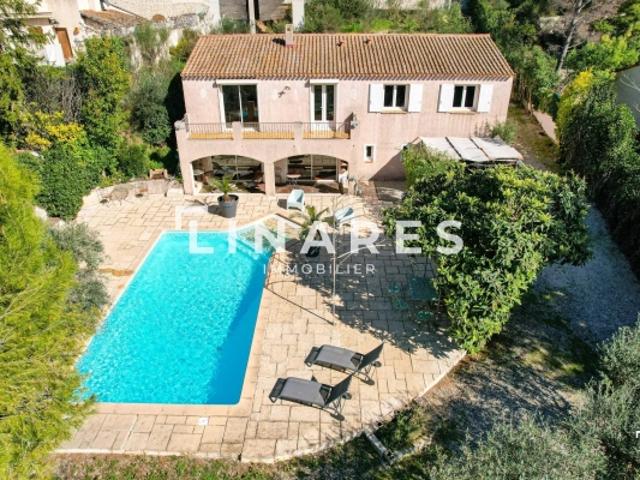LA SELVAGGIA Villa T7 de 190m2 Parcelle 1137m2 Piscine 13190 ALLAUCH