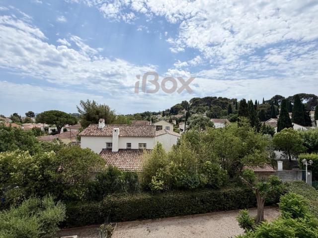 La serinette T4 Balcon Parking collectif