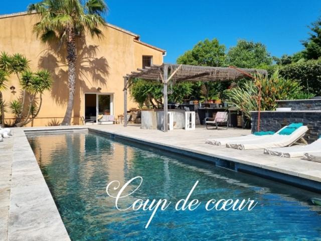 La Seyne sur Mer, mas provençal avec piscine et garage