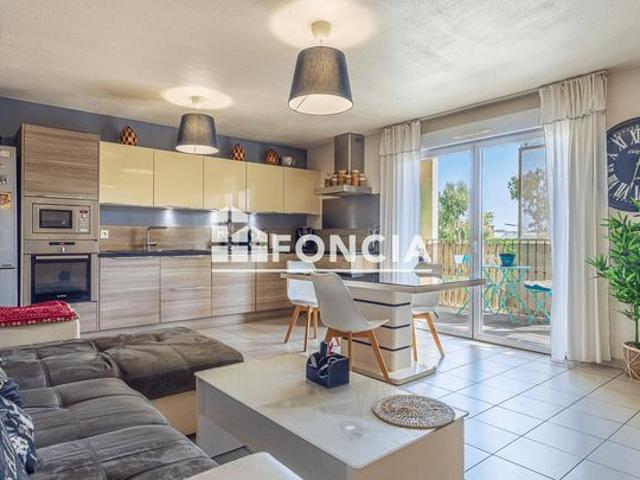 La Seyne sur Mer – Appartement T3 traversant – 2 places de Parking Résidence Sécurisée