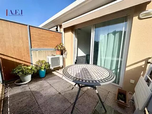 La Seyne sur Mer 83500 Achat / Vente appartement 2 pièces t2 au dernier étage