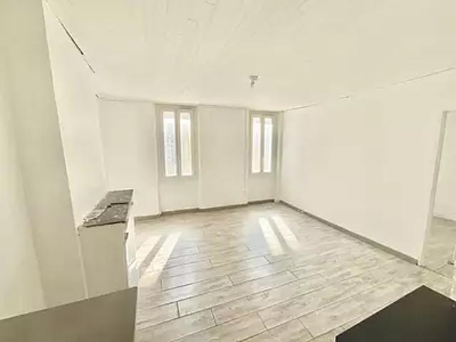 La Seyne sur Mer 83500 Achat / Vente appartement 2 pièces t2 au dernier étage