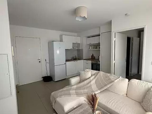 La Seyne sur Mer 83500 Achat / Vente appartement 2 pièces t2 au dernier étage terrasse