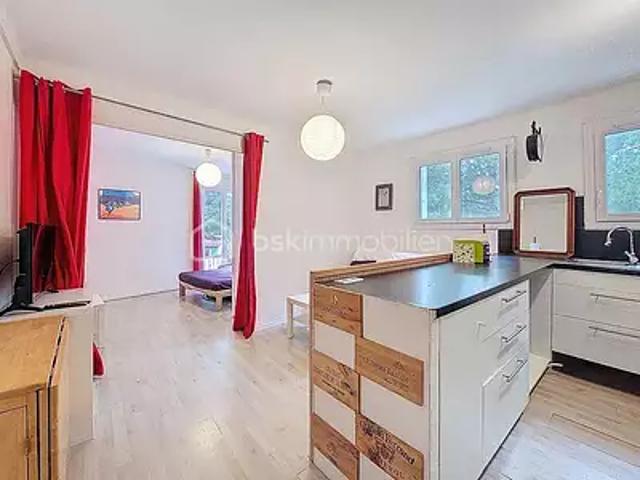 La Seyne sur Mer 83500 Achat / Vente appartement 2 pièces t2 cave