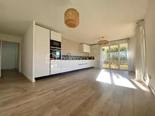 La Seyne sur Mer 83500 Achat / Vente appartement 3 pièces t3 piscine terrasse